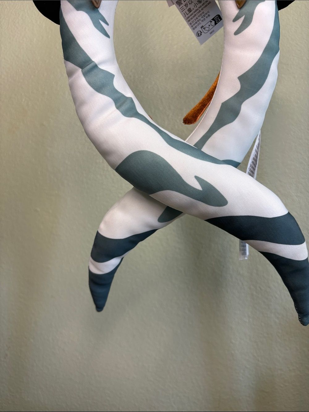 NWT Disney Star Wars Ahsoka Tano Ear Headband - Clone Wars Collection - Picture 4 of 6